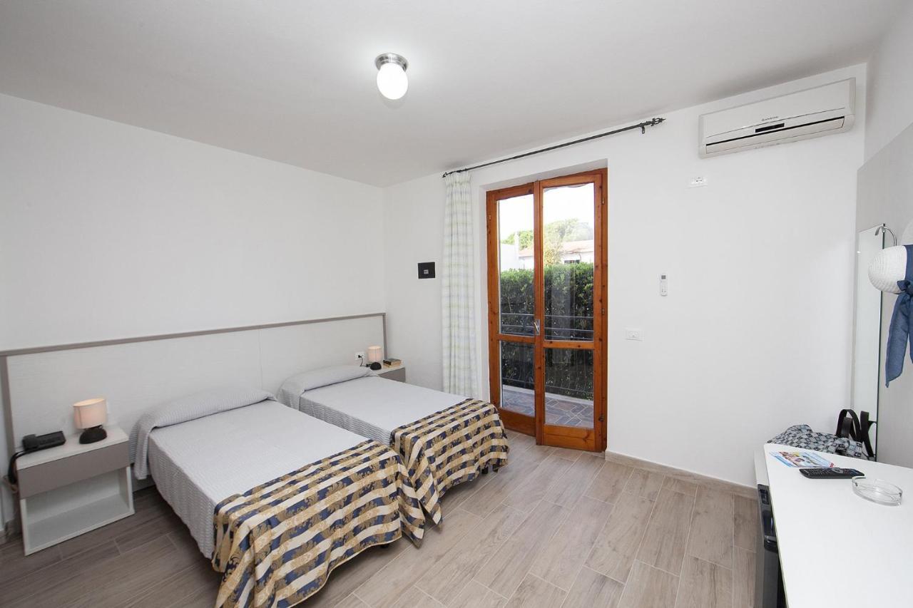 Hotel Thomas Marina di Campo Dış mekan fotoğraf